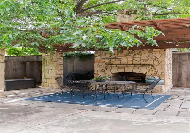 Photo 4 of Single Family Residence at 1109 Tedford Way, Nichols Hills, OK 73116 | MLS# 1202875 | | Sold on 2025-11-25