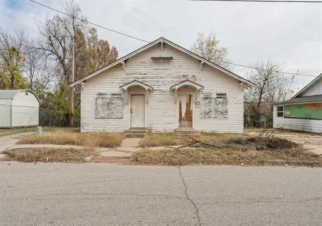 Homes for sale in Oklahoma City, OK | 1701 E Park Pl, Oklahoma City, OK 73117 | MLS# 1203920