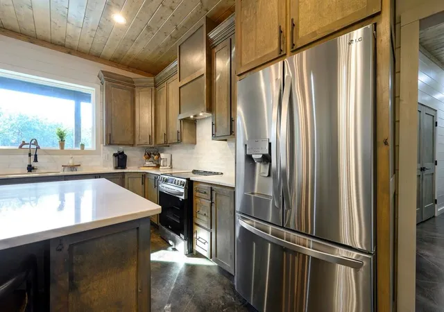 5th image of 256 Bear Hickory Trl, Broken Bow, OK 74728 | MLS# 1203930