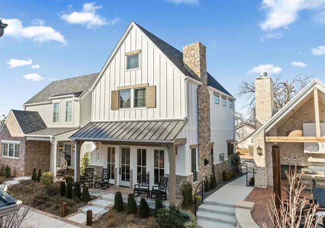 Photo 1 of Single family home for sale at 225 W 1st Street #113, Edmond, OK 73003 | MLS# 1203932 | Listing updated on 2025-12-01