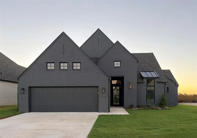 Photo 1 of Single family home for sale at 15624 Flora Ave, Edmond, OK 73013 | MLS# 1203960 | Listing updated on 2026-09-03