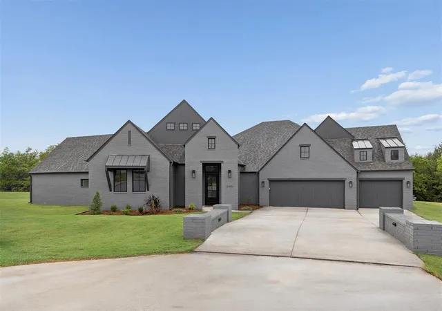 Photo 1 of Single family home for sale at 18485 Sleepy Deer Holw, Norman, OK 73072 | MLS# 1203962 | Listing updated on 2026-10-05