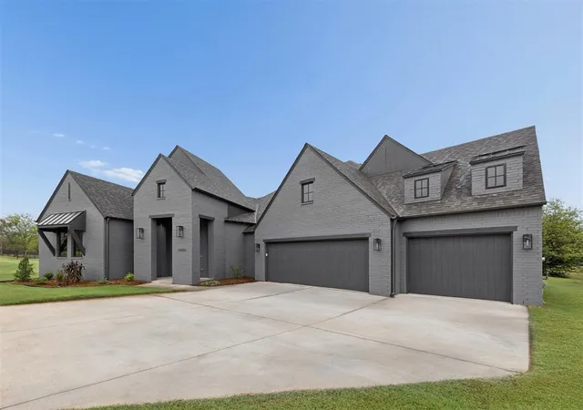 Photo 2 of Single family home for sale at 18485 Sleepy Deer Holw, Norman, OK 73072 | MLS# 1203962 | Listing updated on 2026-10-05