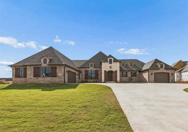 Single family home for sale at 4142 Diamond Ct, Piedmont, OK 73078 | MLS# 1203972