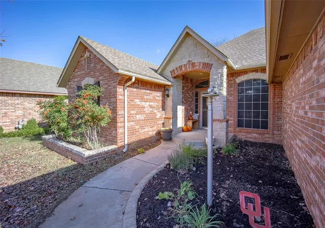 Photo 1 of Sale Pending at 4300 Mackenzie Dr, Moore, OK 73160 | MLS# 1204078 | Listing updated on 2025-12-30