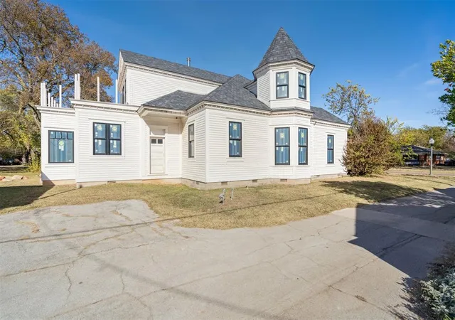 1st image of 616 N Peters Ave, Norman, OK 73069 | MLS# 1204121