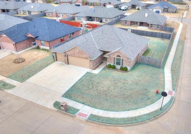 Photo 3 of Single Family Residence at 4536 Oasis Ct, Yukon, OK 73099 | MLS# 1204299 | | Sold on 2026-05-08