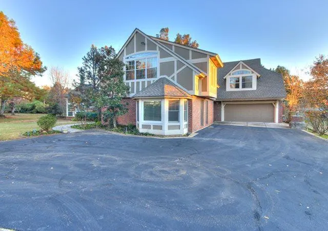 1st image of 8501 S Walker Ave, Oklahoma City, OK 73139 | MLS# 1204301