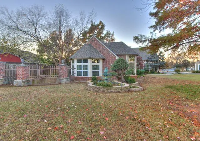 3rd image of 8501 S Walker Ave, Oklahoma City, OK 73139 | MLS# 1204301