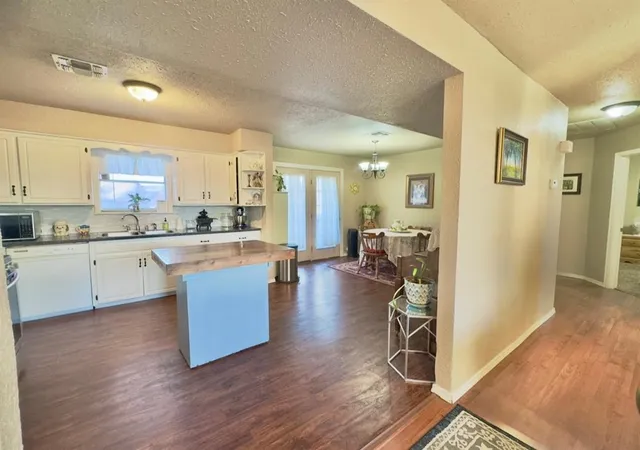 Photo 5 of Single Family Residence at 305 Gary St, Mangum, OK 73554 | MLS# 1204392 |  | Sold on 2026-02-12