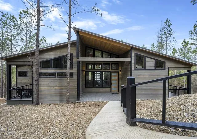 Photo 1 of Single family home for sale at 226 Uphilly Trl, Broken Bow, OK 74728 | MLS# 1204450 | Listing updated on 2026-01-08