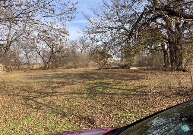 Photo 1 of Land for sale at 624 N 8th Street, Chickasha, OK 73018 | MLS# 1204558 | Listing updated on 2026-05-28