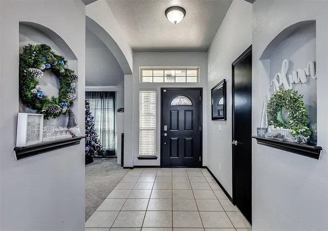 Photo 5 of Single family home for sale at 624 Applewood St, Moore, OK 73160 | MLS# 1204594 | Listing updated on 2026-03-02