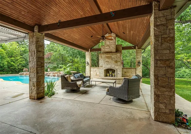 Photo 1 of Sale Pending at 7400 Tangle Vine Dr, Edmond, OK 73034 | MLS# 1204718 | Listing updated on 2026-08-18
