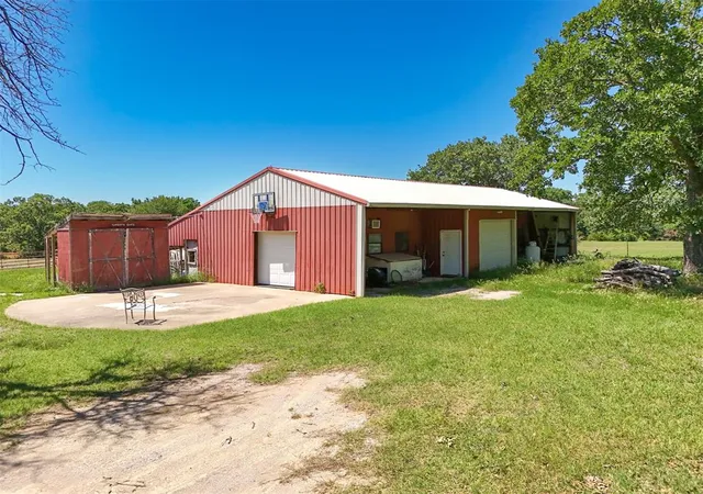 5th image of 20302 Kings Rd, Shawnee, OK 74801 | MLS# 1204831