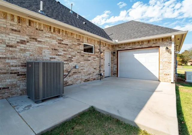 Photo 2 of Single family home for sale at 5520 Sunset Ridge Rd, Newalla, OK 74857 | MLS# 1204867 | Listing updated on 2026-06-02