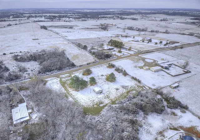Photo 2 of Single family home for sale at 36506 Garretts Lake Rd, Shawnee, OK 74804 | MLS# 1204880 | Listing updated on 2026-09-22