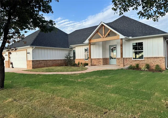 12th image of 1209 Twin Oaks Dr, Blanchard, OK 73010 | MLS# 1205022