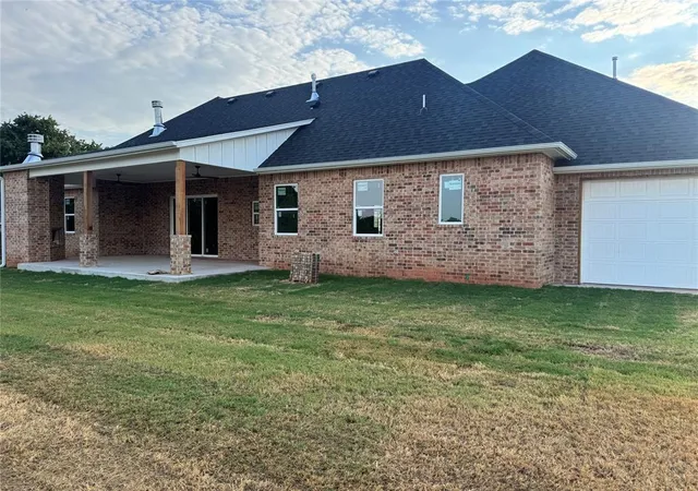 5th image of 1209 Twin Oaks Dr, Blanchard, OK 73010 | MLS# 1205022
