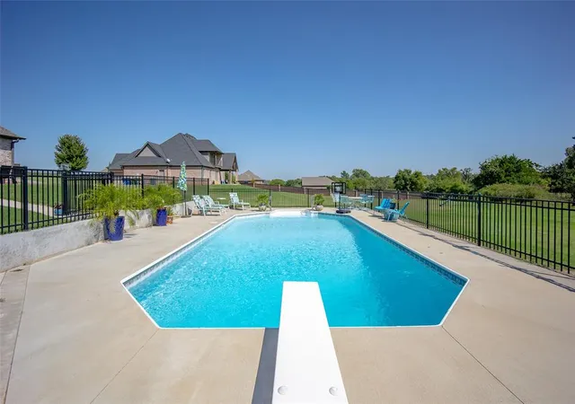 2nd image of 1626 High Ridge Dr, Blanchard, OK 73010 | MLS# 1205141