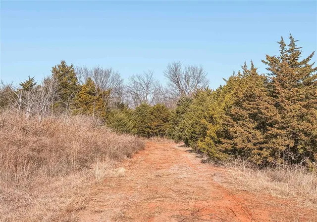 33rd image of 5586 N Westminster Rd, Guthrie, OK 73044 | MLS# 1205307