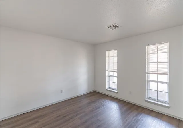 4th image of 1036 Sw 94Th St, Oklahoma City, OK 73139 | MLS# 1205327