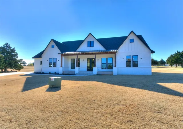 1st image of 5812 Cimarron Manor, Guthrie, OK 73044 | MLS# 1205417
