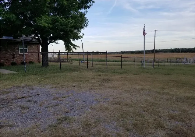 Photo 2 of Single family home for sale at 26242 Fernwood Rd, Washington, OK 73093 | MLS# 1205513 | Listing updated on 2026-07-27