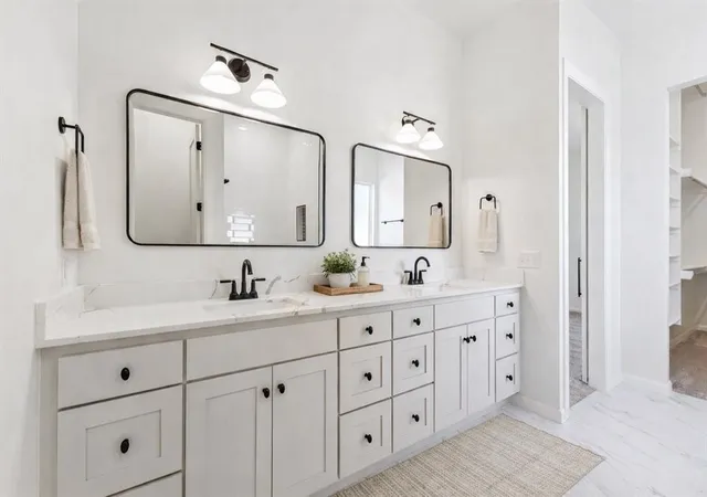 Photo 4 of Single family home for sale at 6001 Frankie Lynn Ln, Edmond, OK 73034 | MLS# 1205671 | Listing updated on 2026-06-29