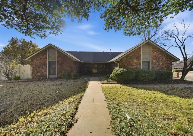 1st image of 1208 Pine Ridge Cir, Edmond, OK 73034 | MLS# 1205694