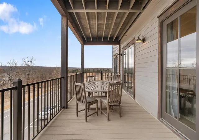 Homes for sale in Carlton Landing, OK | 29 N Water Street, Carlton Landing, OK 74432 | Houzeo