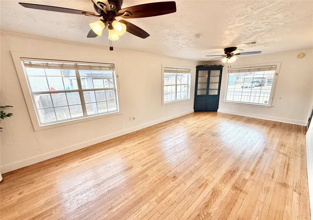 4th image of 1110 Nw Maple Ave, Lawton, OK 73507 | MLS# 1206064