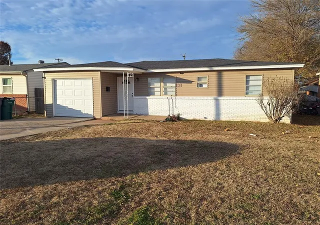 3rd image of 321 Se 67Th St, Oklahoma City, OK 73149 | MLS# 1206129