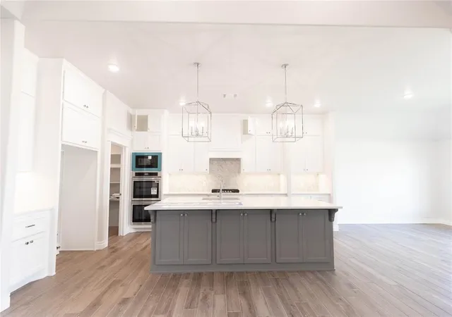 4th image of 8701 Ryker Rd, Yukon, OK 73099 | MLS# 1206167