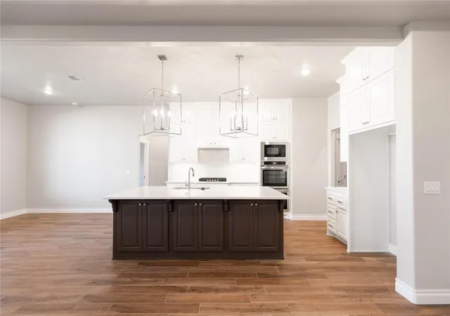 5th image of 8717 Ryker Rd, Yukon, OK 73099 | MLS# 1206208
