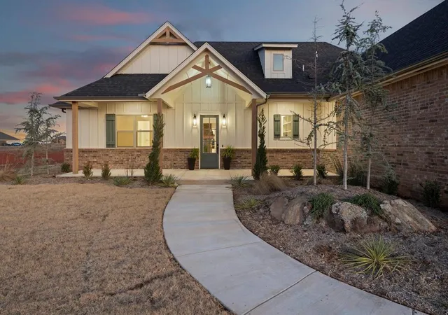 2nd image of 7530 Hawk Dr, Piedmont, OK 73078 | MLS# 1206648