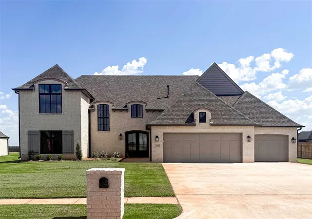 Photo 1 of Single family home for sale at 392 Venetian Ave, Piedmont, OK 73078 | MLS# 1206761 | Listing updated on 2026-09-14
