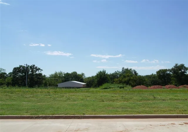 Land for sale at 1601 Cambria Dr, Edmond, OK 73013 | MLS# 1206829