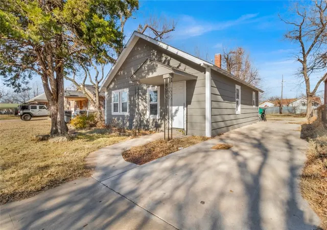 Homes for sale in Oklahoma City, OK | 1333 Sw 23rd St, Oklahoma City, OK 73108 | MLS# 1207013