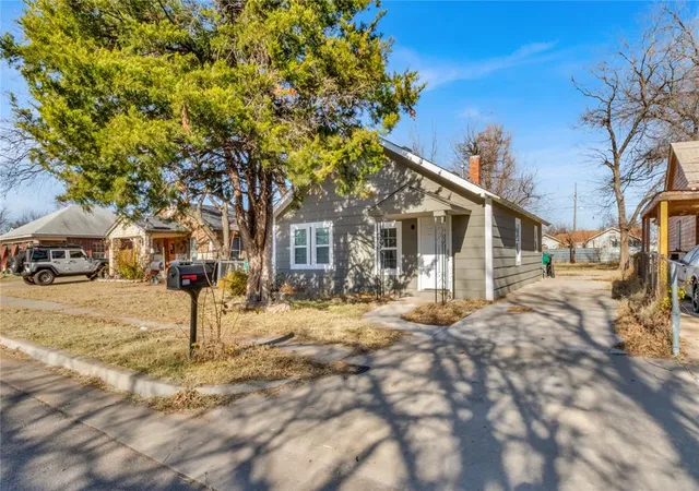 Homes for sale in Oklahoma City, OK | 1333 Sw 23rd St, Oklahoma City, OK 73108 | MLS# 1207013