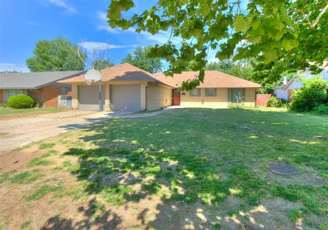 Homes for sale in Bethany, OK | 2920 N Alexander Ln, Bethany, OK 73008 | MLS# 1207072