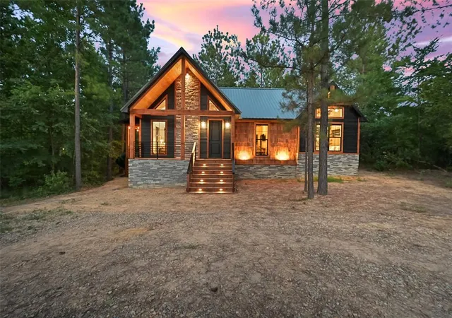 Photo 4 of Sale Pending at 42 Hickory Ridge Rd, Broken Bow, OK 74728 | MLS# 1207155 | Listing updated on 2026-09-22