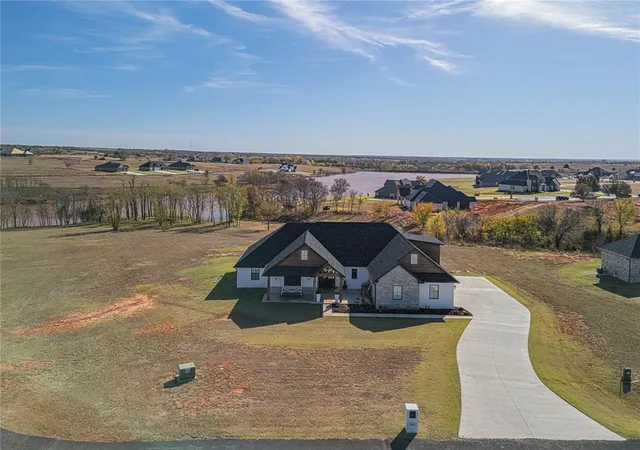 Photo 2 of Single family home for sale at 2063 County Rd 1336, Blanchard, OK 73010 | MLS# 1207171 | Listing updated on 2026-01-22