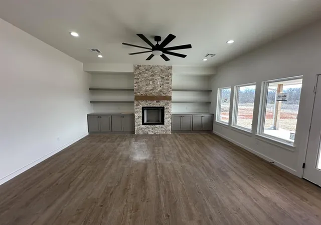 Photo 2 of Single family home for sale at 209 Outlander Way, Shawnee, OK 74804 | MLS# 1207211 | Listing updated on 2026-09-08