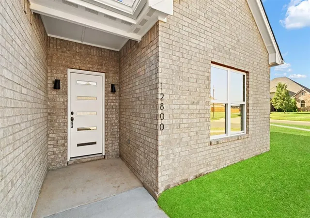 3rd image of 12800 Nw 6Th St, Yukon, OK 73099 | MLS# 1207294