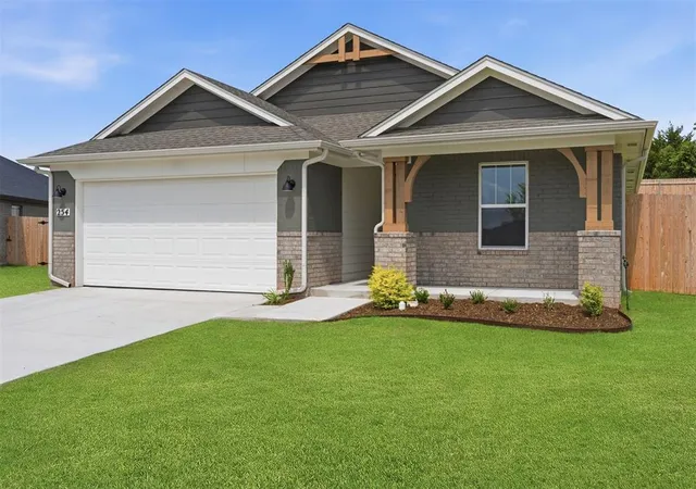Homes for sale in Blanchard, OK | 254 Megan Ct, Blanchard, OK 73010 | MLS# 1207413