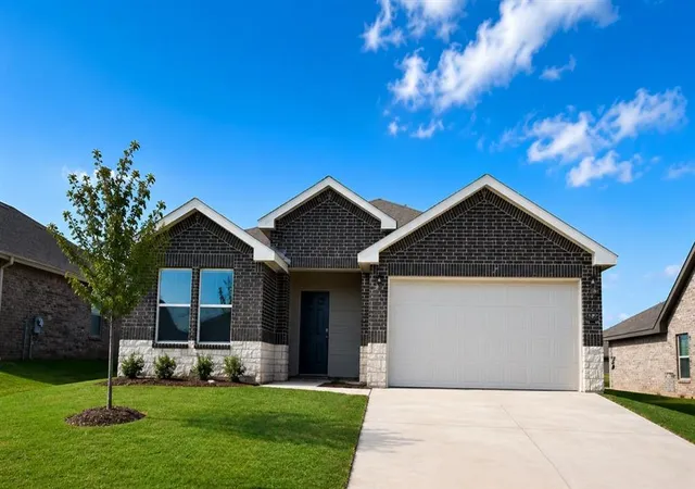 Homes for sale in Noble, OK | 629 Ne 104th St, Noble, OK 73068 | MLS# 1207465