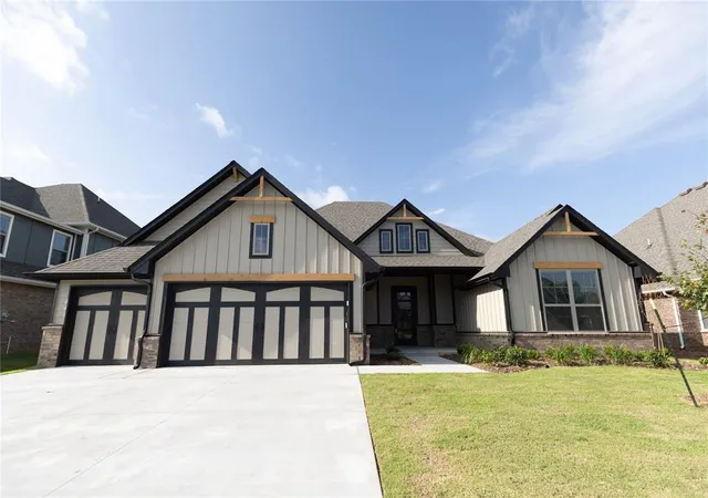 2nd image of 9312 Nw 116th St, Yukon, OK 73099 | MLS# 1208306