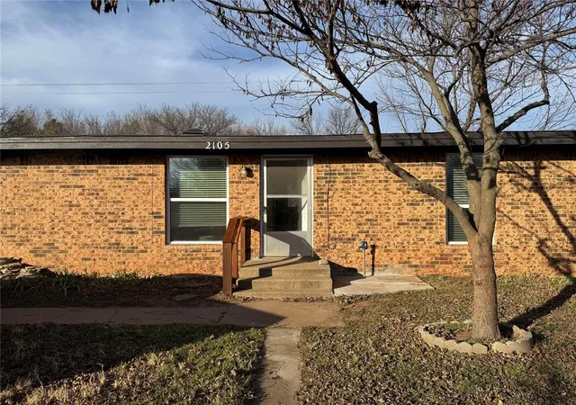 3rd image of 2105 Lafayette Dr, Norman, OK 73071 | MLS# 1208472