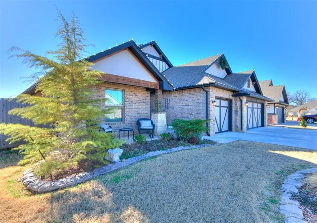 Photo 2 of Single family home for sale at 2704 Se 22nd Street, Moore, OK 73160 | MLS# 1208632 | Listing updated on 2026-01-14